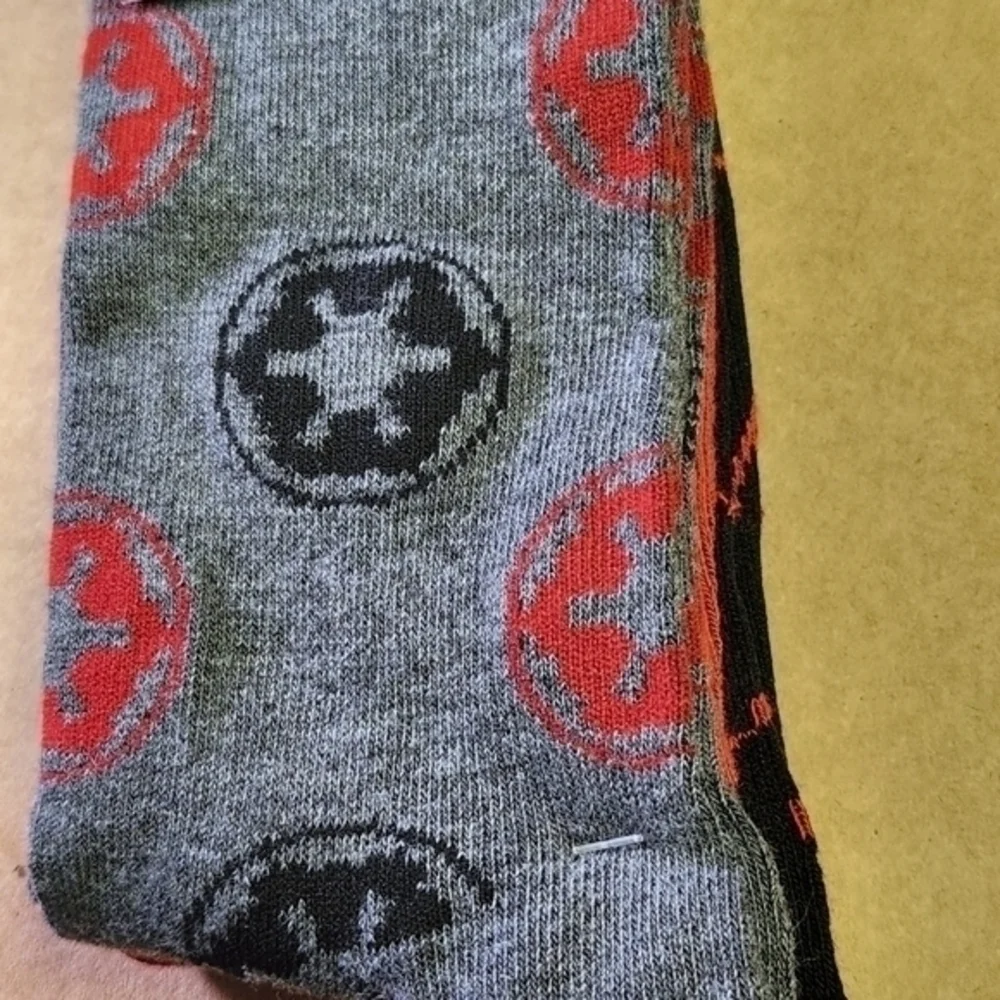 Disney Darth Vader Star Wars & Marvel Black Panther 2 pk Socks 4 Pair Total‎ NWT